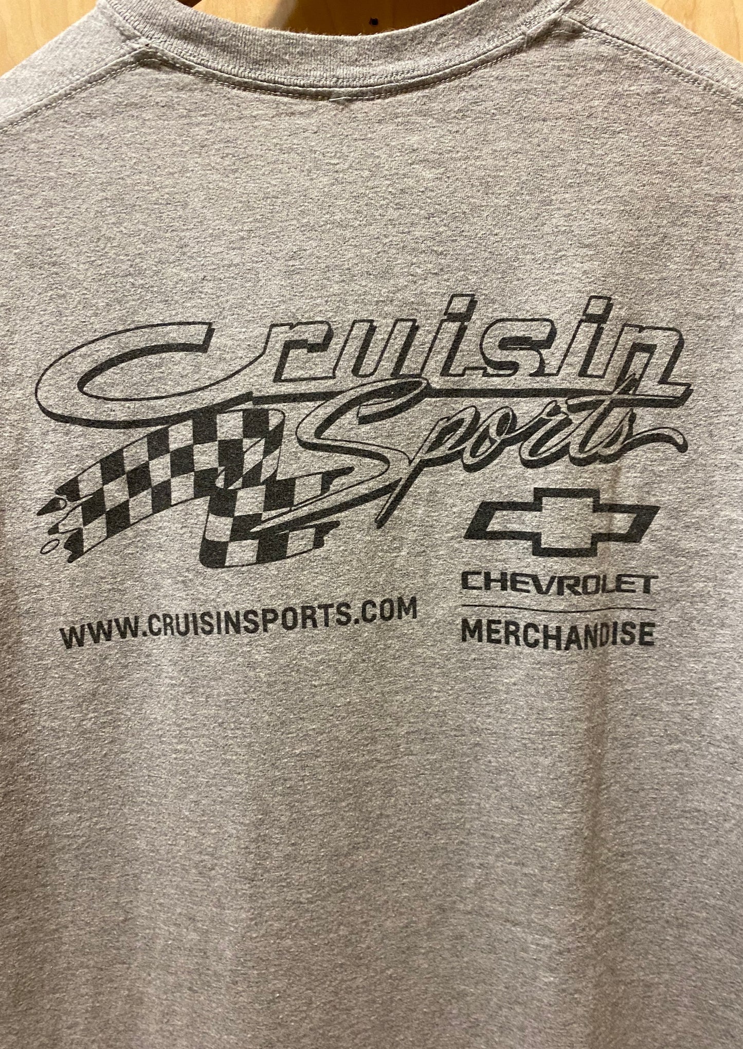 Load image into Gallery viewer, Cherovlet Cruisin Sports race banner T-shirt (L)
