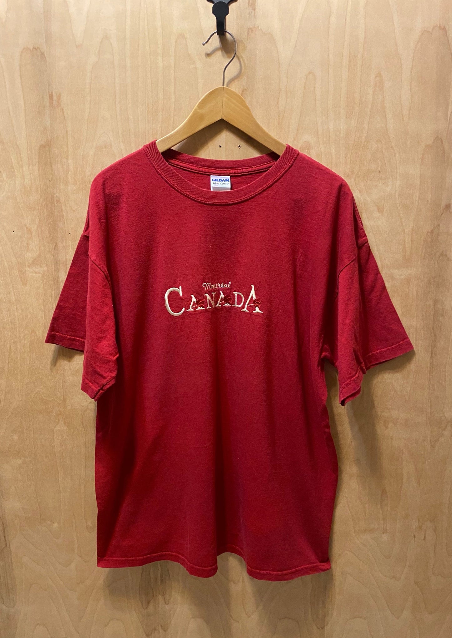 Cargar imagen en el visor de la galería, Camiseta territorio Montreal Canadá (XL)
