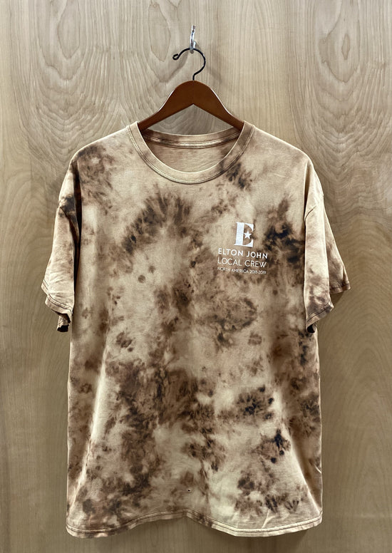 Cargar imagen en el visor de la galería, Elton John Tour Crew Acid Wash T-Shirt (4811526832208)
