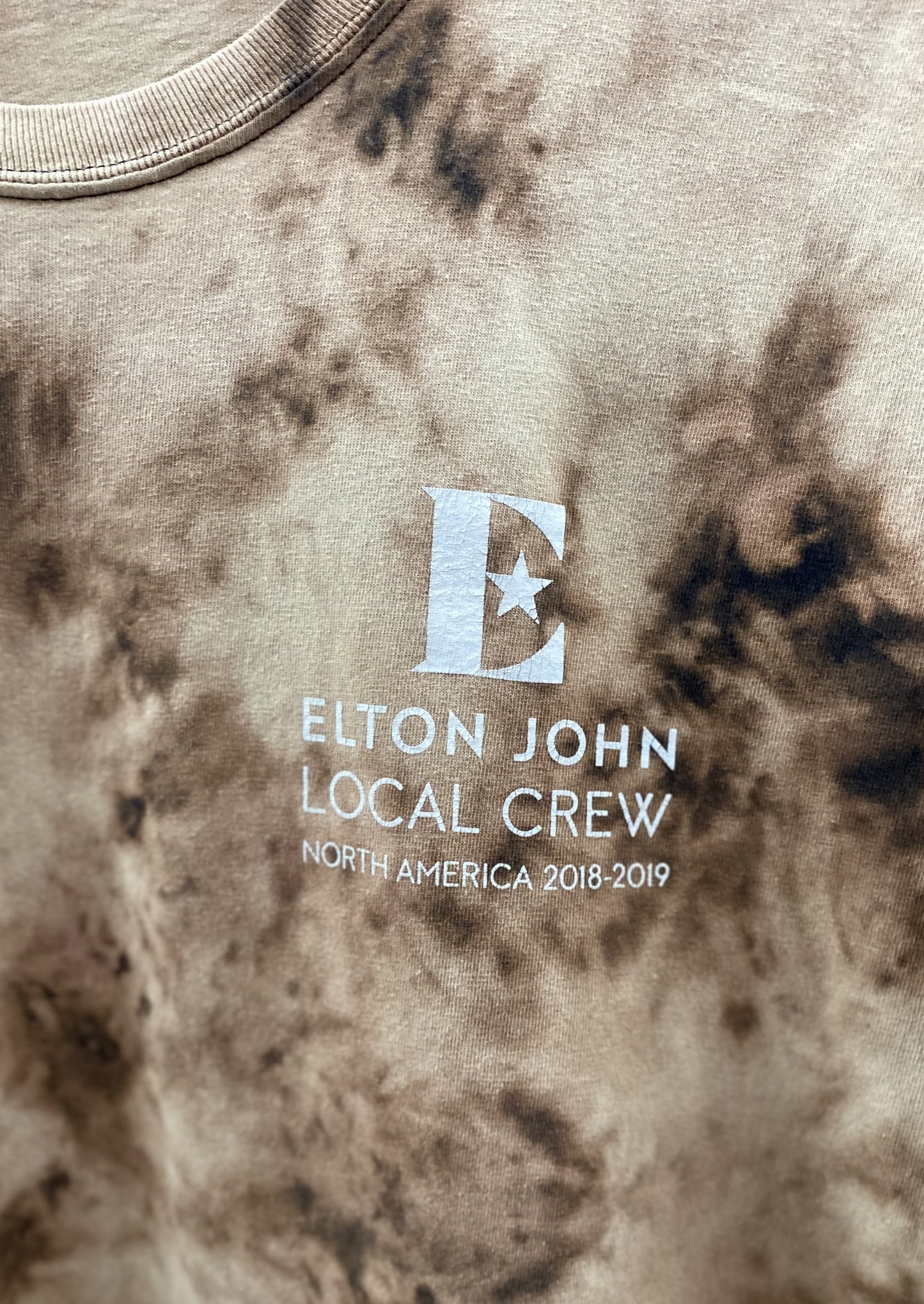 Load image into Gallery viewer, Elton John Tour Crew Acid Wash T-Shirt (4811526832208)
