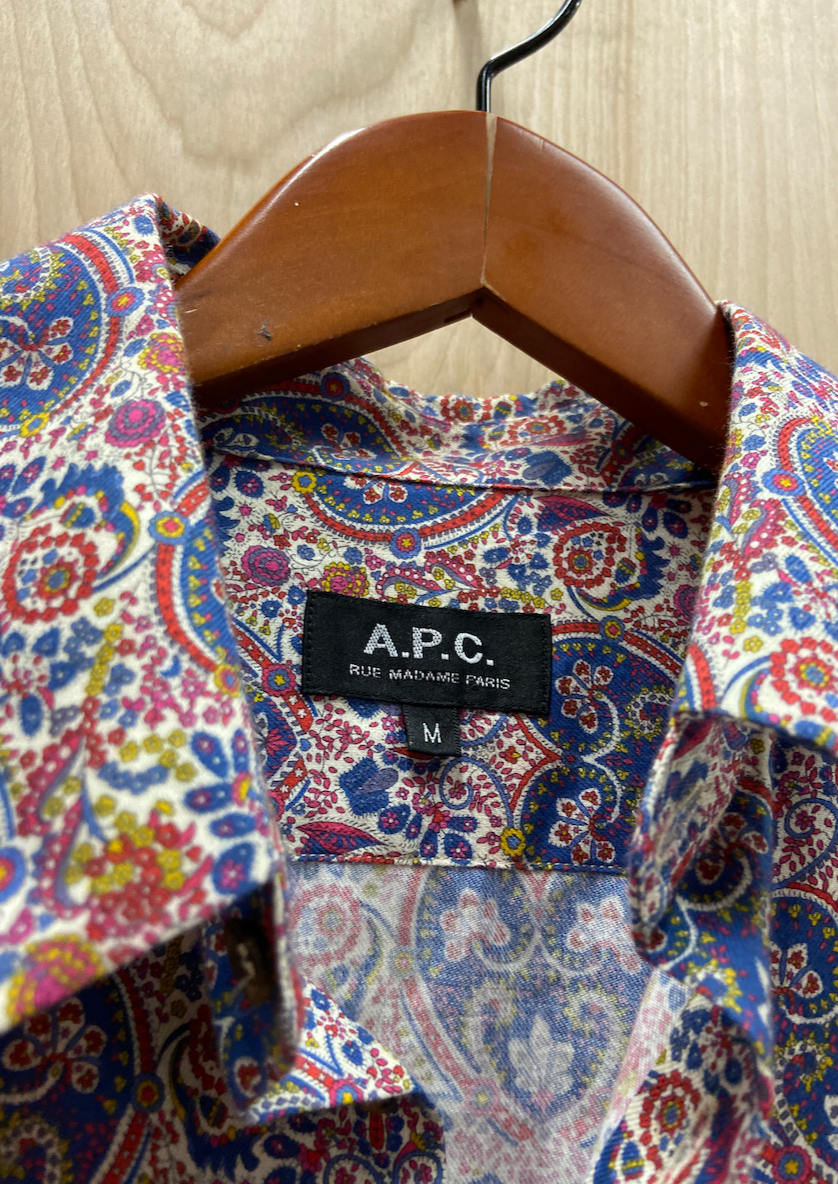 Camisa con botones de cachemir de APC