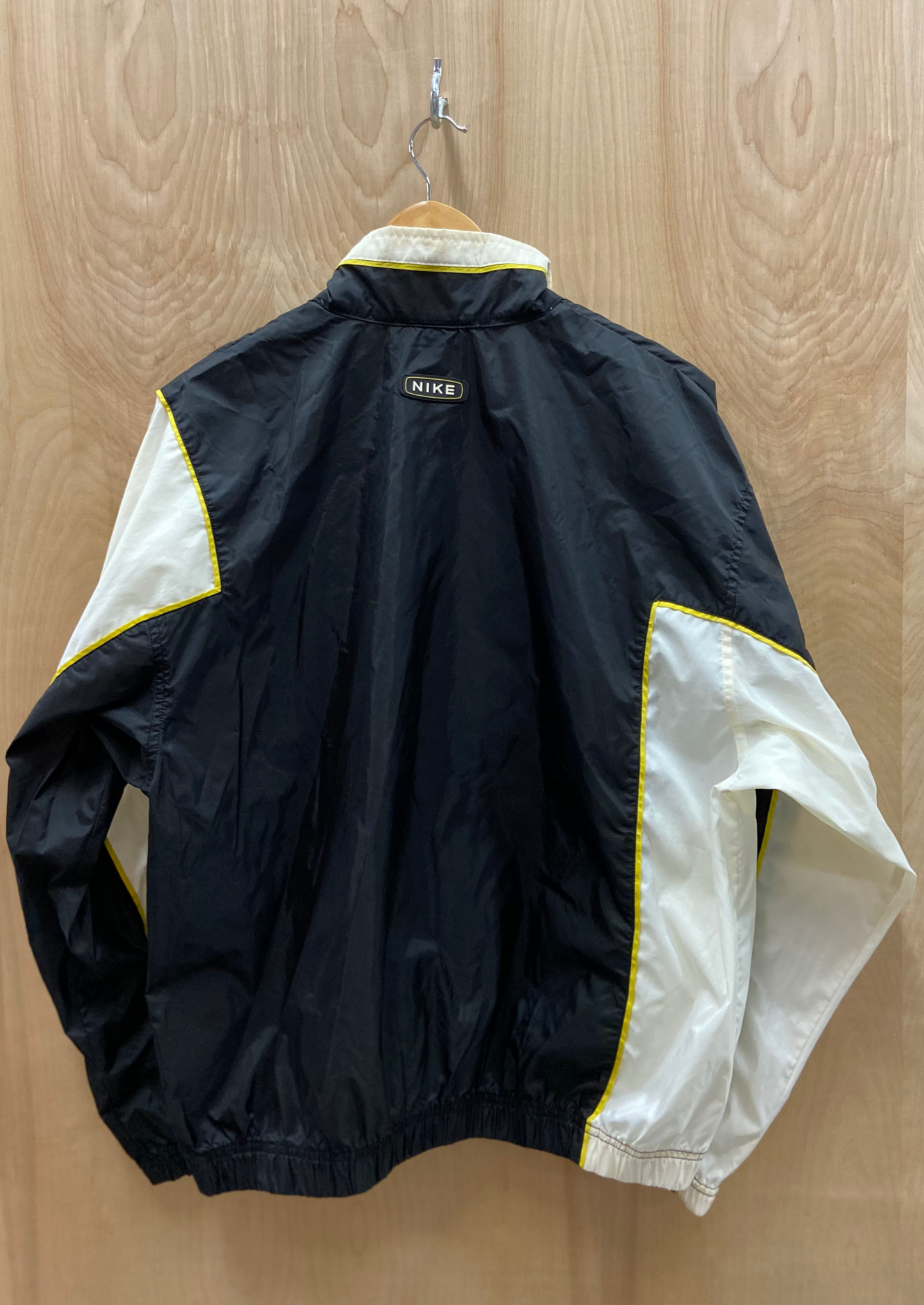 Load image into Gallery viewer, Vintage Nike Track Jacket (M)
