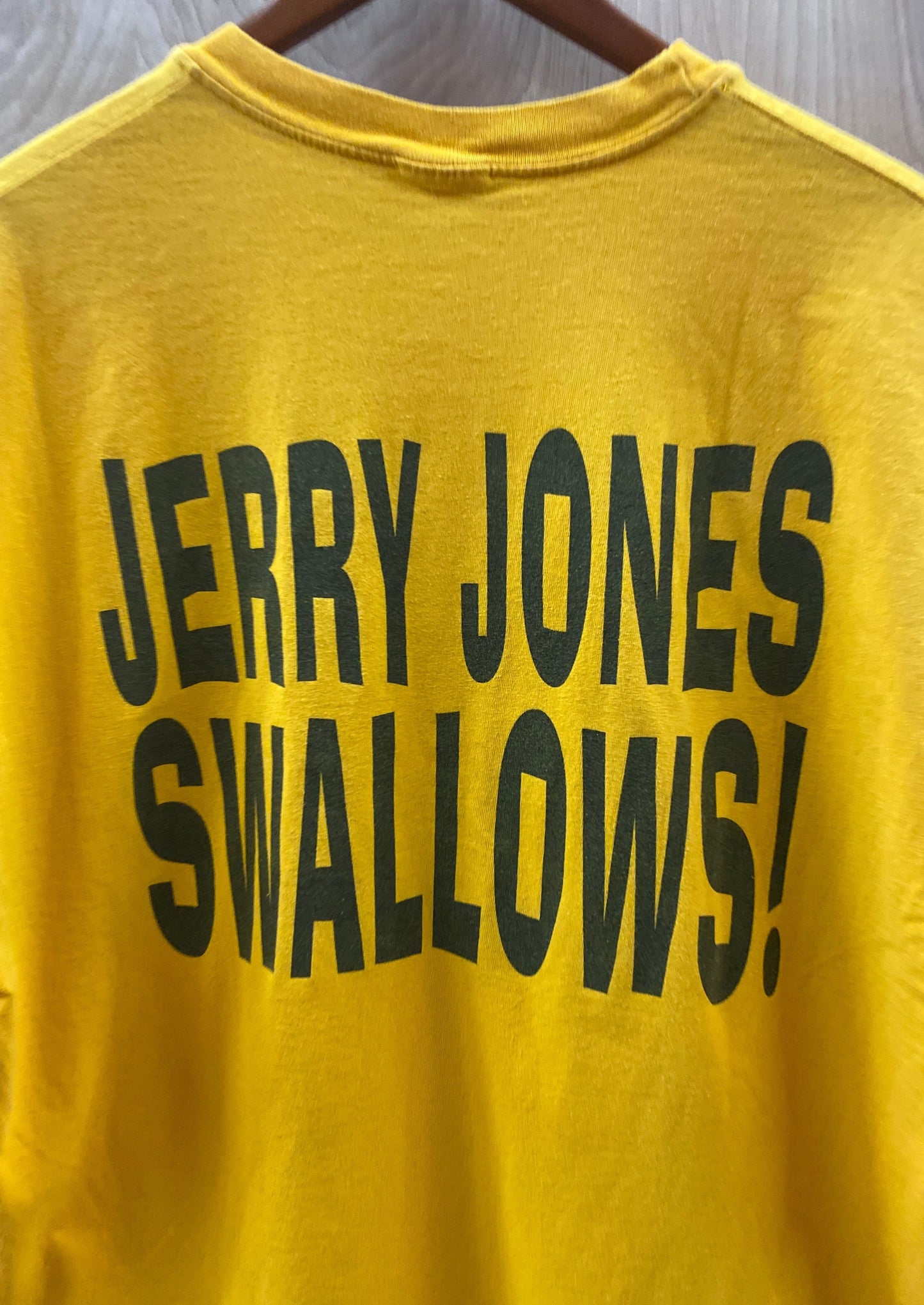 Dallas Sucks (Jerry Jones Swallows) T-Shirt (4811526668368)