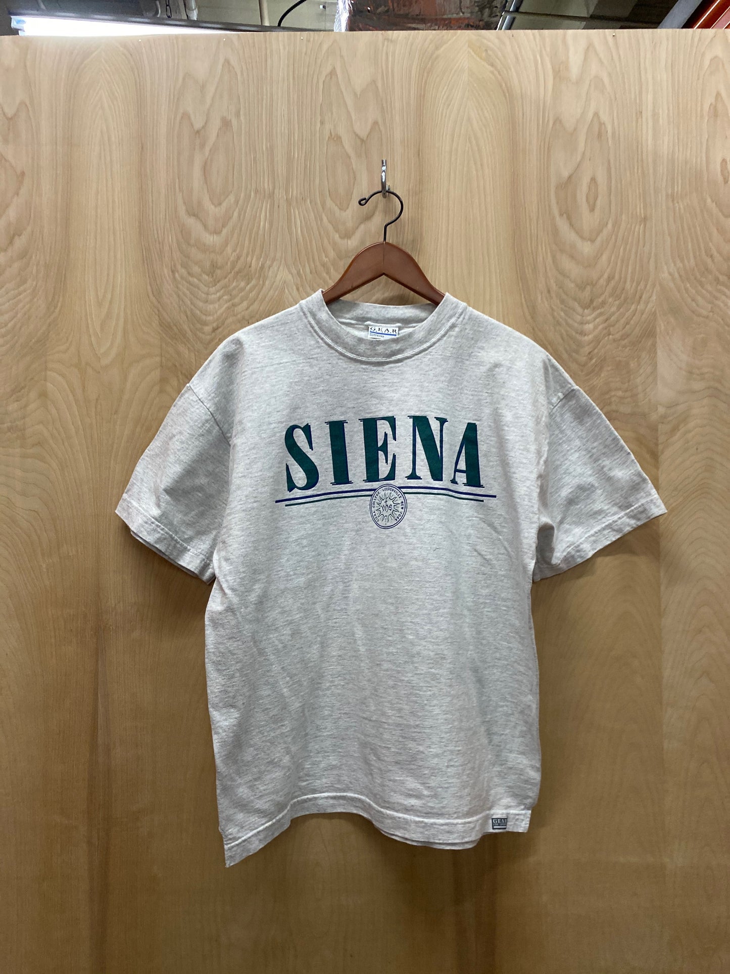 Cargar imagen en el visor de la galería, Sienna College Sports T-Shirt (6556852027472)
