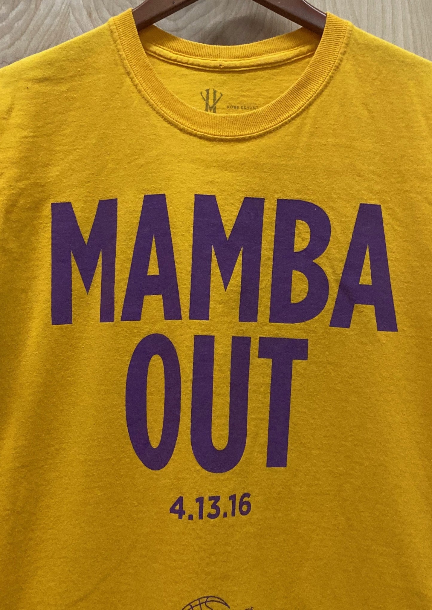 Load image into Gallery viewer, Kobe Bryant La Lakers &amp;quot;MAMBA OUT&amp;quot; T-Shirt (6556823355472)
