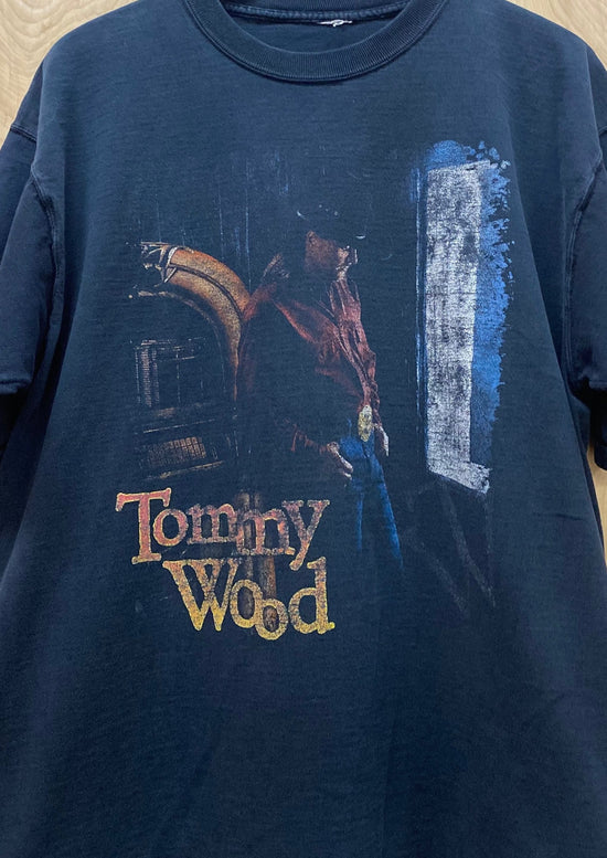 Cargar imagen en el visor de la galería, Tommy Wood Country Music T-Shirt (6556723904592)
